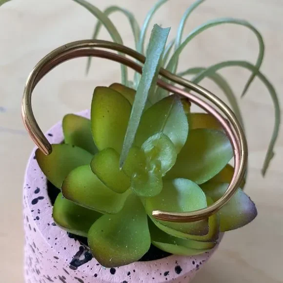 Sergio Lub Wave Cuff Bracelet Gold Copper Brass - Picture 2 of 9